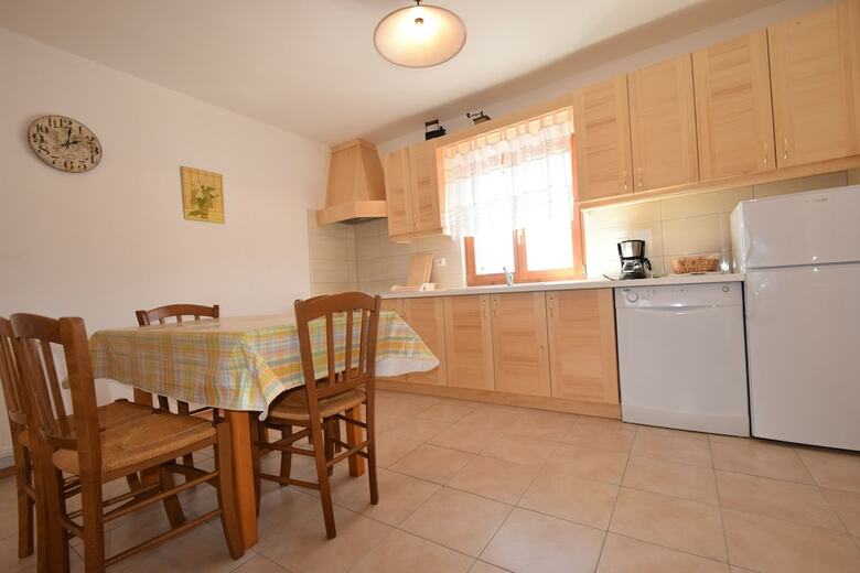 Apartment Stela
