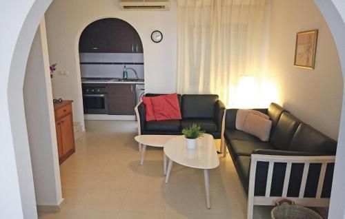 Holiday Home C.canarias 10-3, Blq.