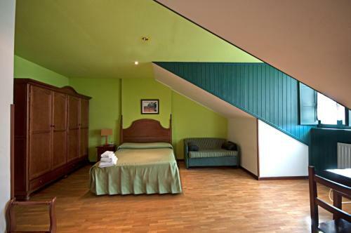 Hotel Las Chimeneas