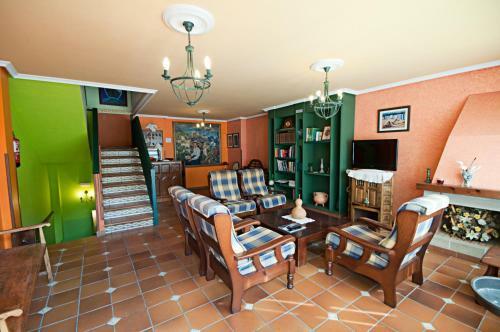 Hotel Las Chimeneas