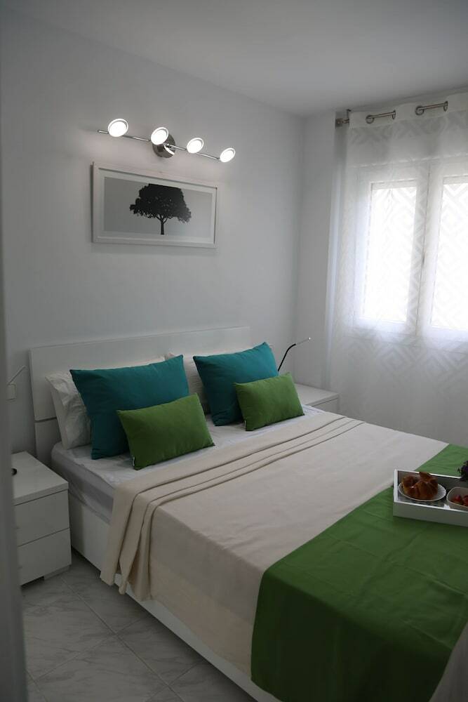 Apartamentos Bahia Justoliver Holidays