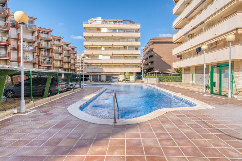 Apartamentos Paradis Justoliver Holidays