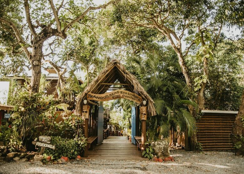 Hotel Tranquilseas Eco Lodge & Dive Center
