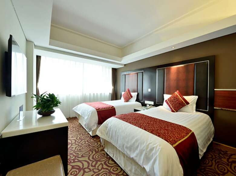 Golden Oasis Hotel