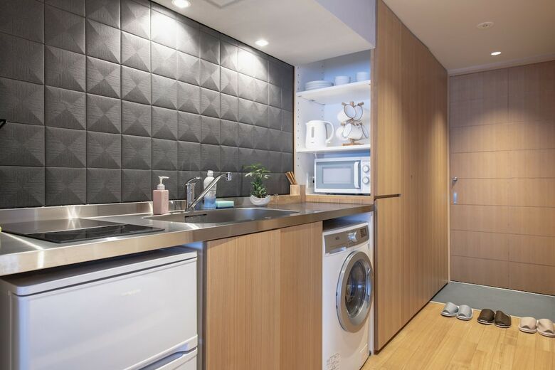 Apartamentos Uhome Akihabara Hotel