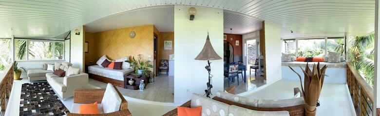 Mahina Apartment - Elegantly Tropical