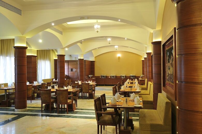 Hotel Cambay Resort Udaipur