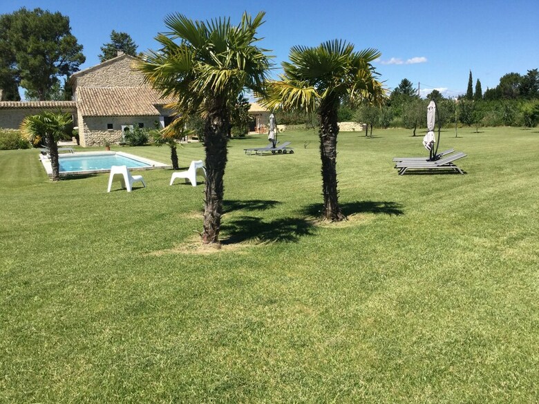 Mas En Pierres Dans Le Luberon