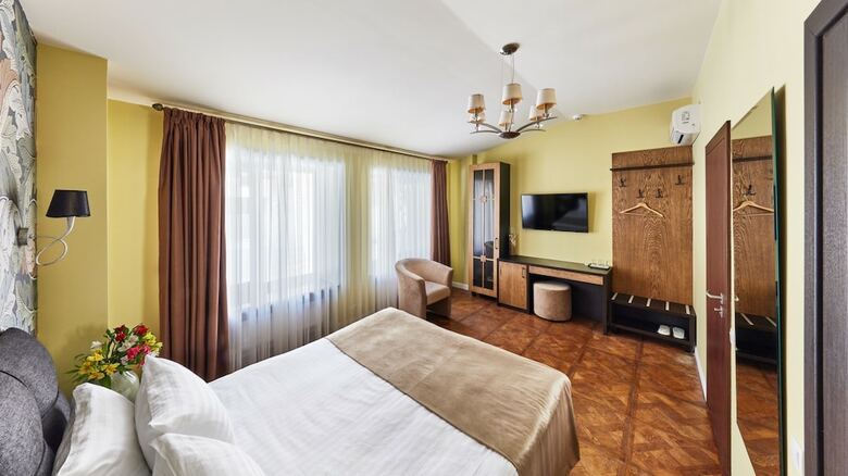 Shato Luxe Hotel