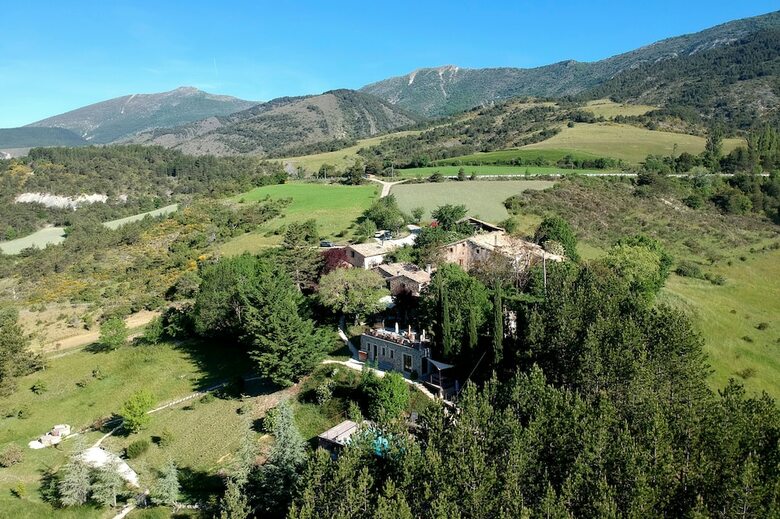 Bed & Breakfast Terre Des Baronnies. Cabanes
