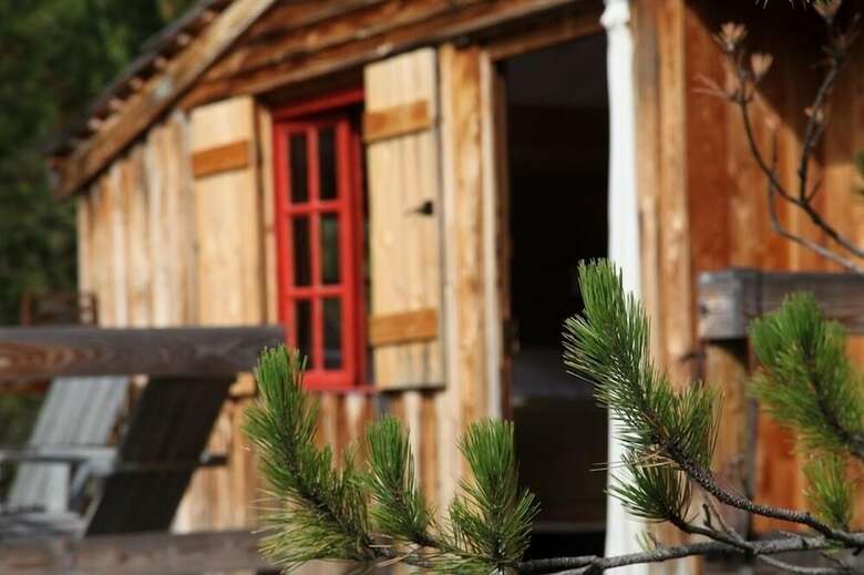 Bed & Breakfast Terre Des Baronnies. Cabanes