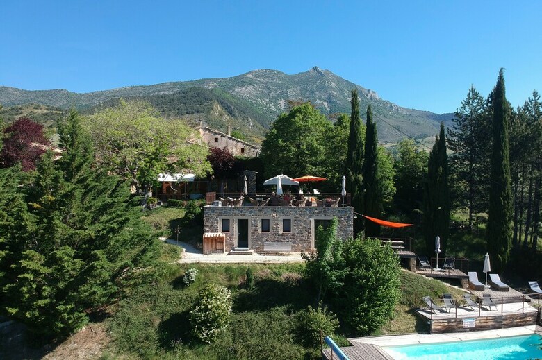 Bed & Breakfast Terre Des Baronnies. Cabanes