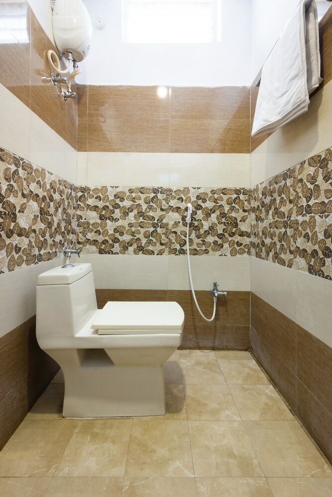 Hotel Oyo 19704 Sai Dham Comfort