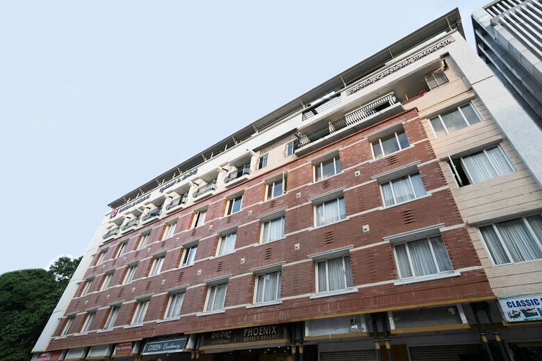 Capital O 18788 Phoenix Hotel & Resort