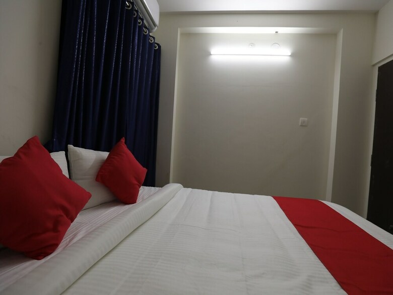 Apartamentos Oyo 22440 Rachana Boarding And Lodging