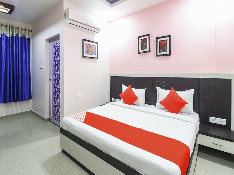 Hotel Oyo 15380 Sai Swastik