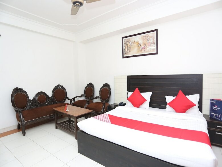 Oyo 15848 Hotel Mahajan Palace