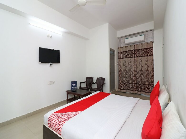 Hotel Oyo 19827 Shree Ram Palace