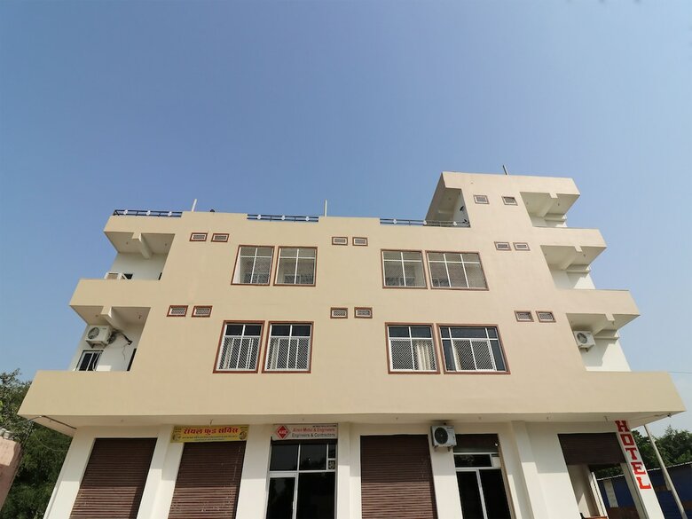 Hotel Oyo 19827 Shree Ram Palace