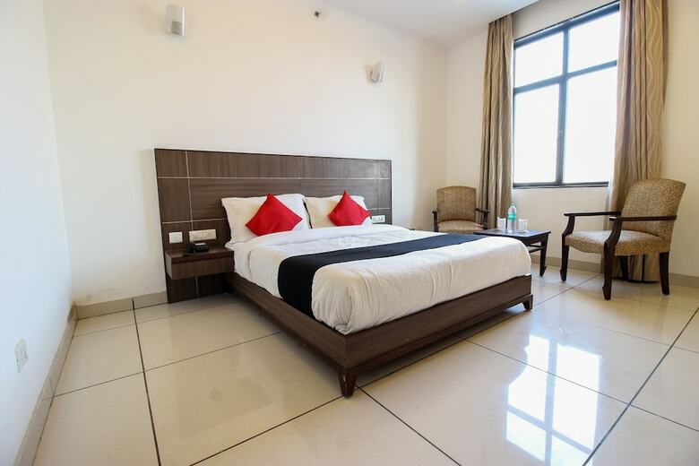 Hotel Capital O 22576 Sanskriti