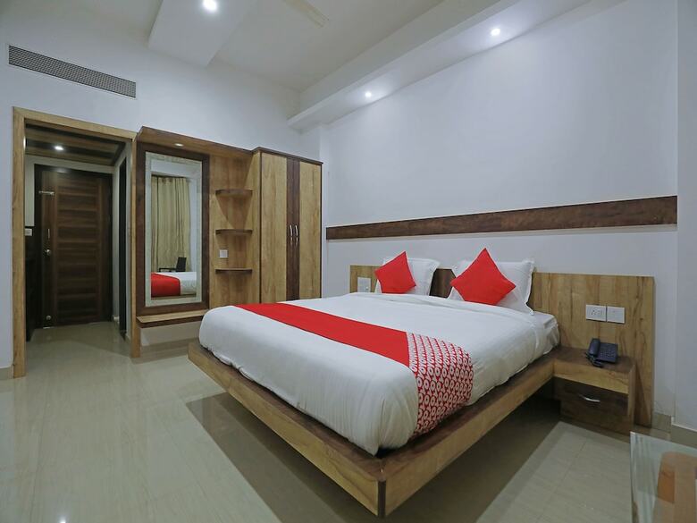 Oyo 24780 Hotel Gaurav Garden