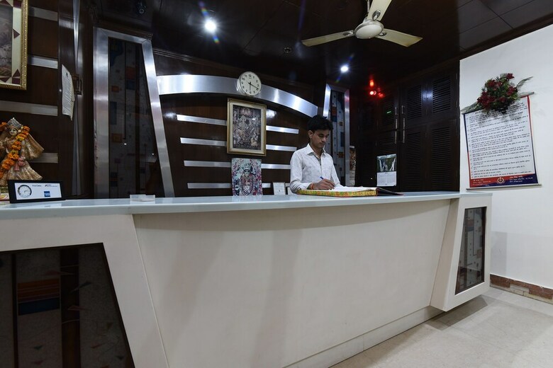 Hotel Oyo 18829 Ratan Deep