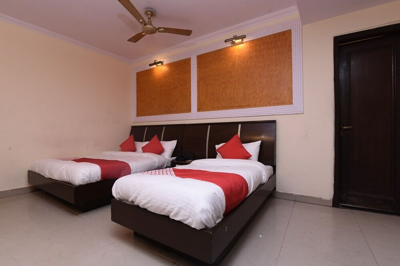 Hotel Oyo 18829 Ratan Deep