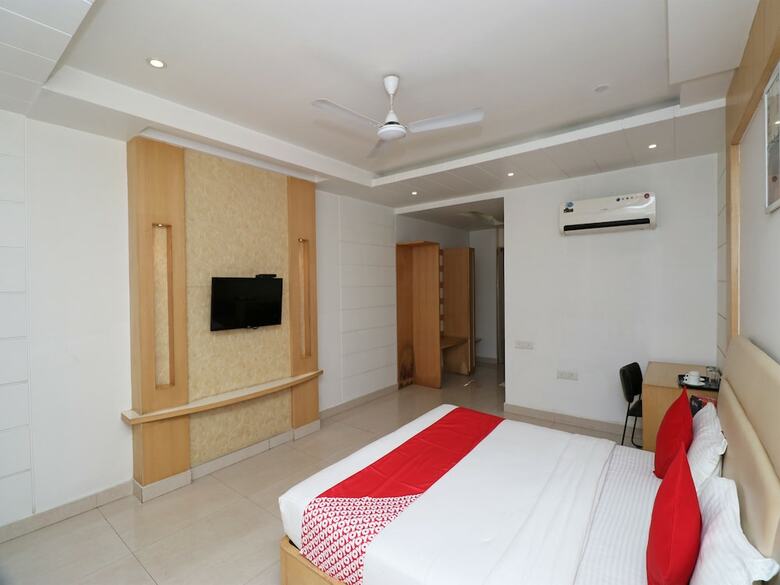 Oyo 5843 Hotel Yash Inn