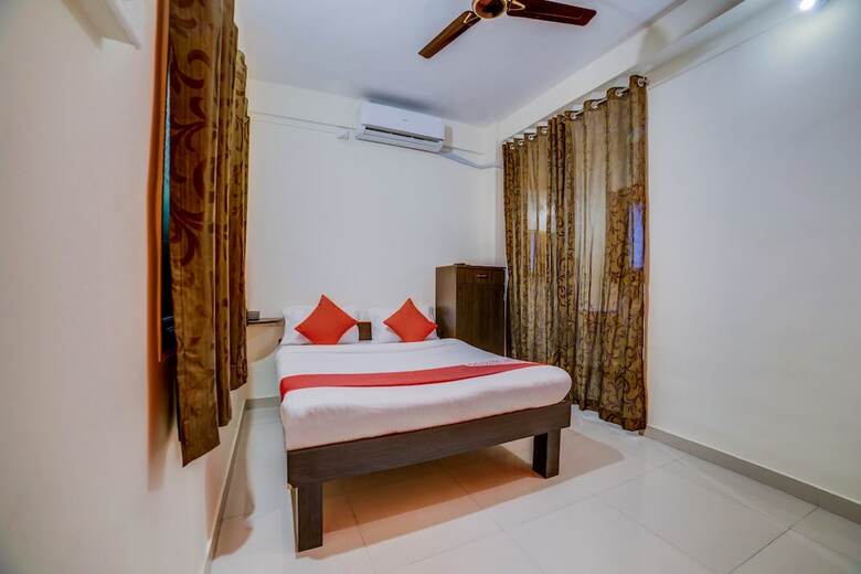 Hotel Oyo 24282 Sai Lodging