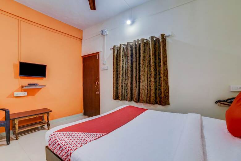 Hotel Oyo 24282 Sai Lodging