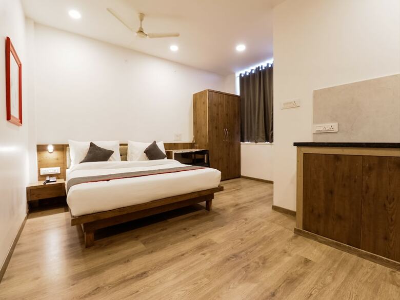 Hotel Oyo 22680 Flagship Comfort Medows