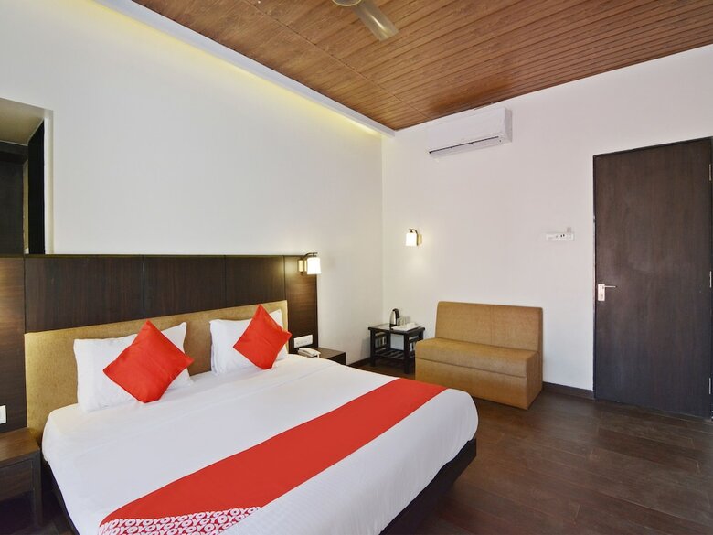 Hotel Oyo 26954 Vishwas Gadh Resort