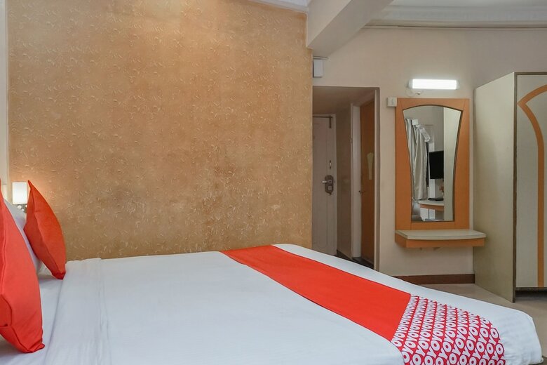 Oyo 23711 Hotel Tushar