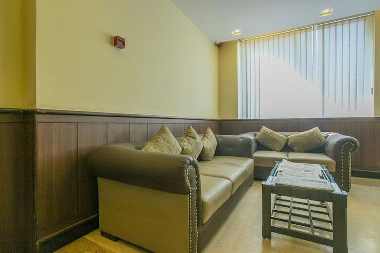 Hotel Oyo 27859 Agi Dynasty Suites