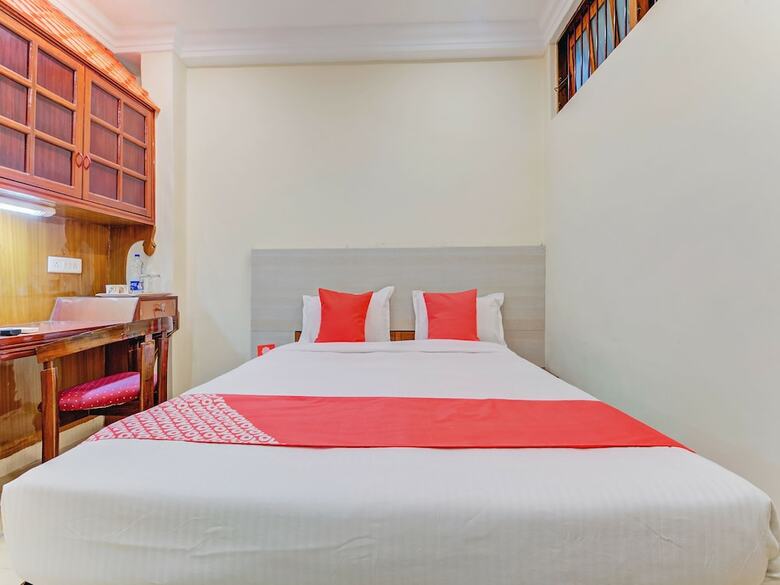 Hotel Oyo 26855 Kailasdham