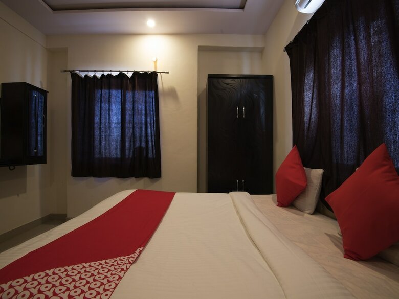 Hotel Oyo 26467 Sumiran Plaza