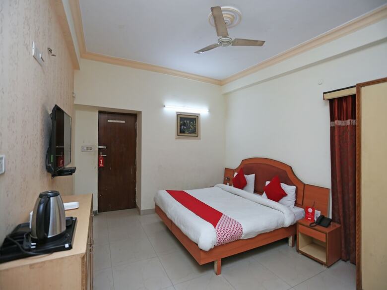 Oyo 2257 Hotel Mm Continental