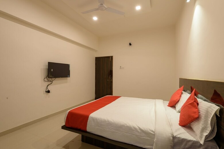 Hotel Oyo 22964 Kundan Lawns