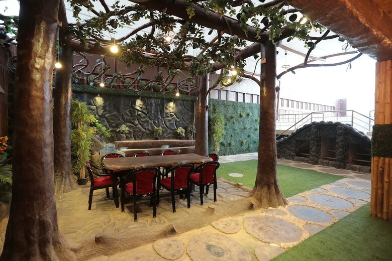 Oyo 24971 Hotel South City