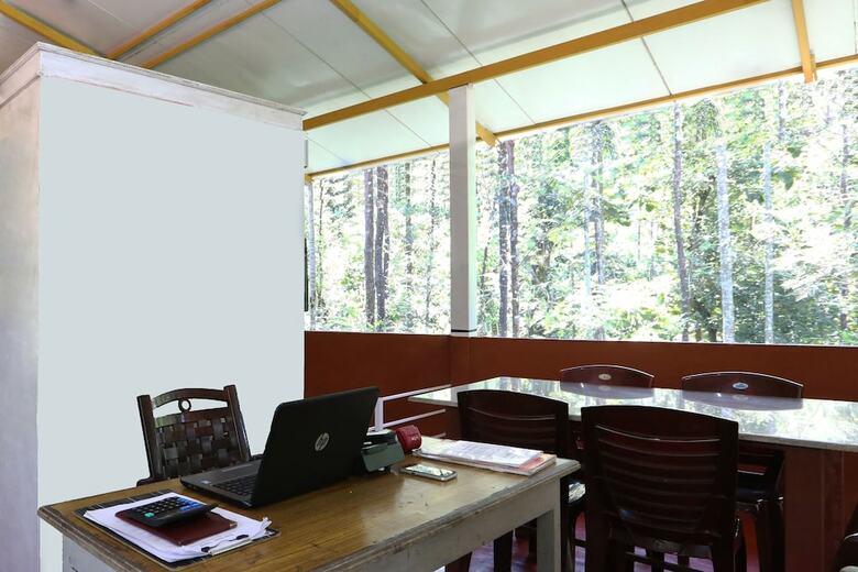 Hotel Oyo 23752 River Near Coorg