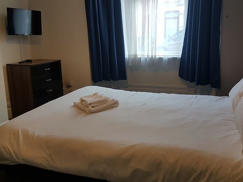 Hotel Bramshott Budget Rooms