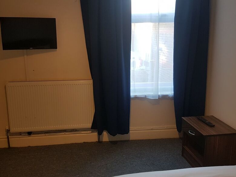 Hotel Bramshott Budget Rooms