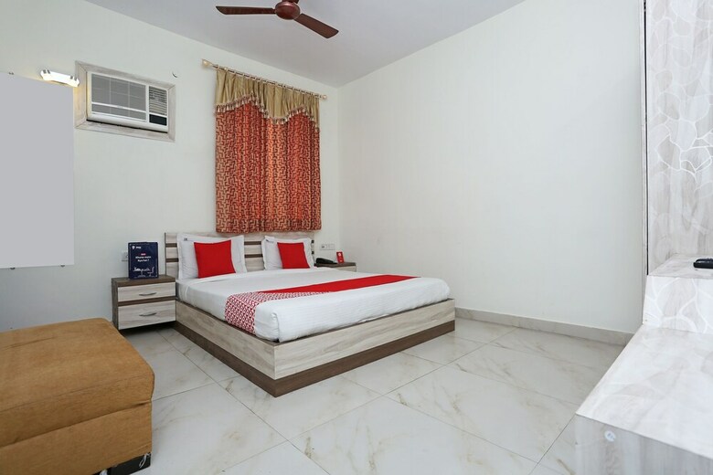 Hotel Oyo Flagship 26243 Second House