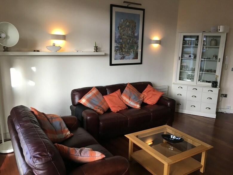 Week2week Modern 2 Bedroom Apartment City Centre
