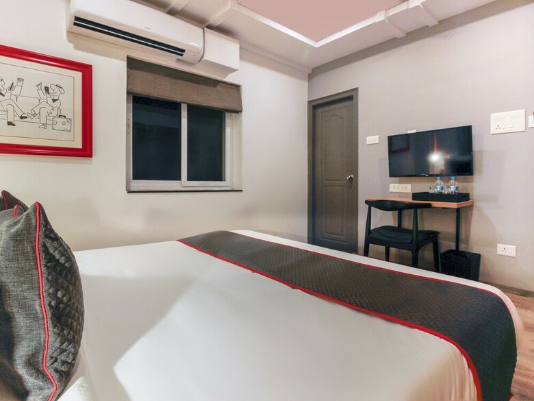 Hotel Oyo 17209 Silverkey Malikarjuna Residency Gachibowli