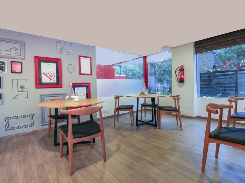 Hotel Oyo 17209 Silverkey Malikarjuna Residency Gachibowli