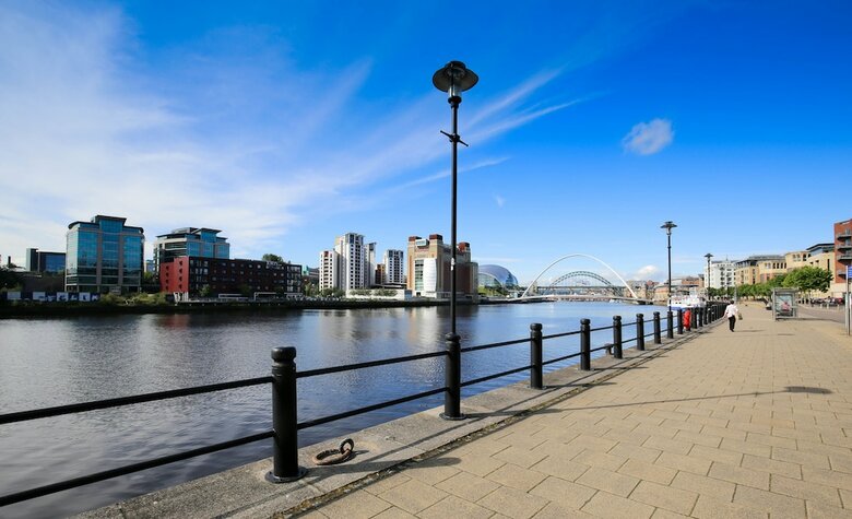 Week2week Spacious 2 Bed Newcastle City Centre Apartment
