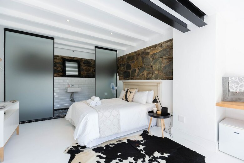 Sydney Green Point Villa