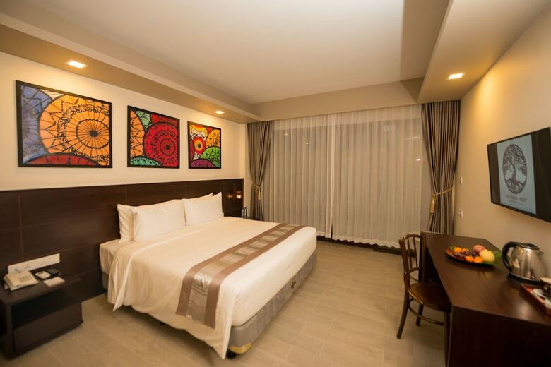 Hotel The Village Resort