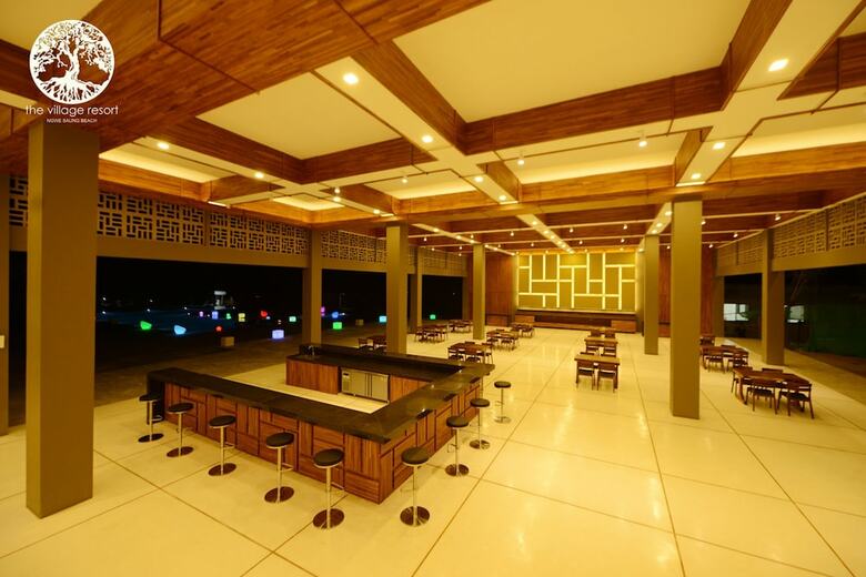 Hotel The Village Resort